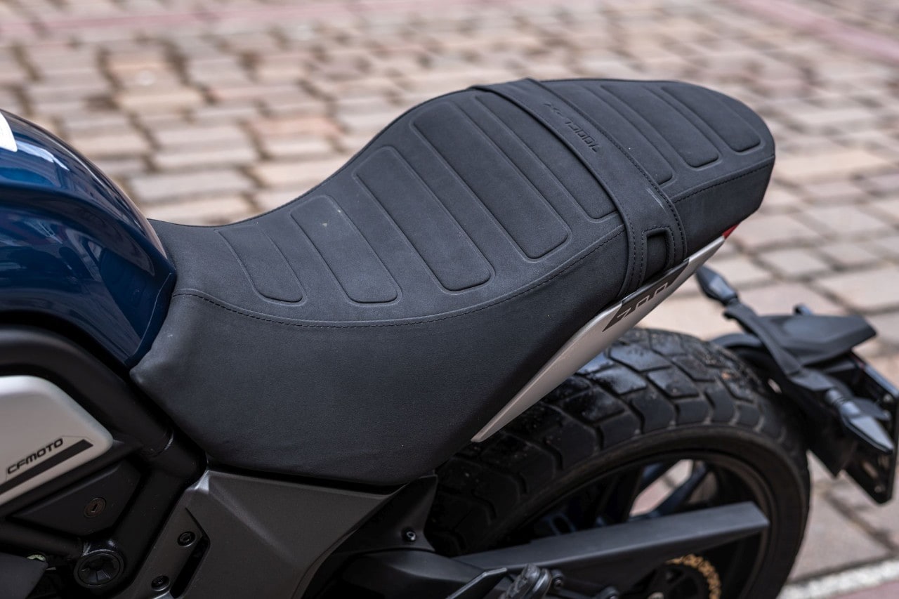 Benelli Leoncino 800 VS CFMOTO 700CL-X Heritage: prova a prendermi!